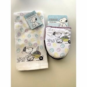 New🥚SNOOPY🥚 Easter Towel and Oven Mitt Set!